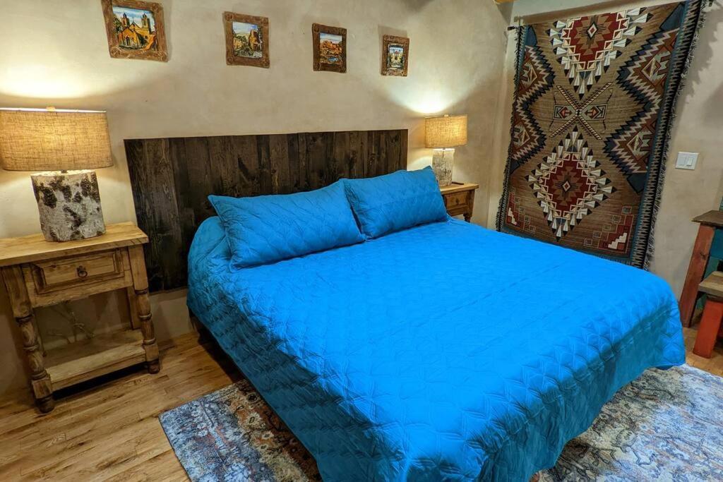 Magical Santa Fe Stay, Minutes From Town Square, Sleeps 4, Includes Free Parking And Outdoor Hot Tub! Ngoại thất bức ảnh