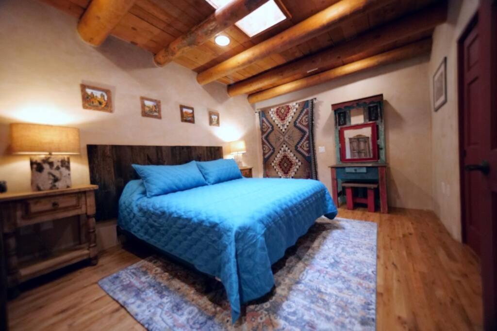 Magical Santa Fe Stay, Minutes From Town Square, Sleeps 4, Includes Free Parking And Outdoor Hot Tub! Ngoại thất bức ảnh