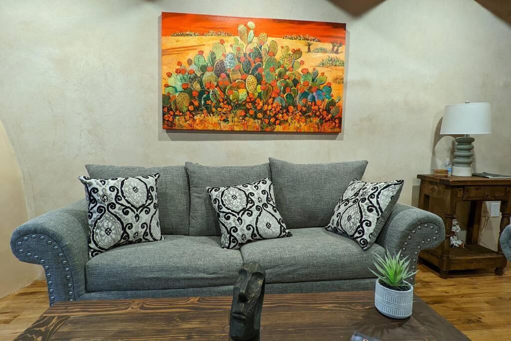 Magical Santa Fe Stay, Minutes From Town Square, Sleeps 4, Includes Free Parking And Outdoor Hot Tub! Ngoại thất bức ảnh