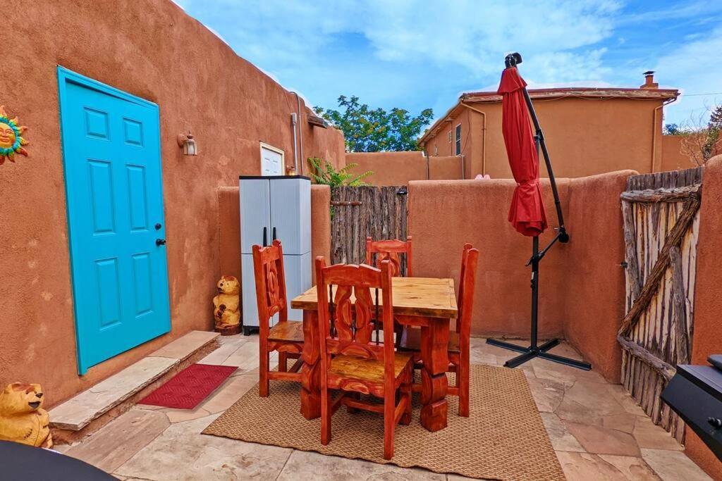 Magical Santa Fe Stay, Minutes From Town Square, Sleeps 4, Includes Free Parking And Outdoor Hot Tub! Ngoại thất bức ảnh