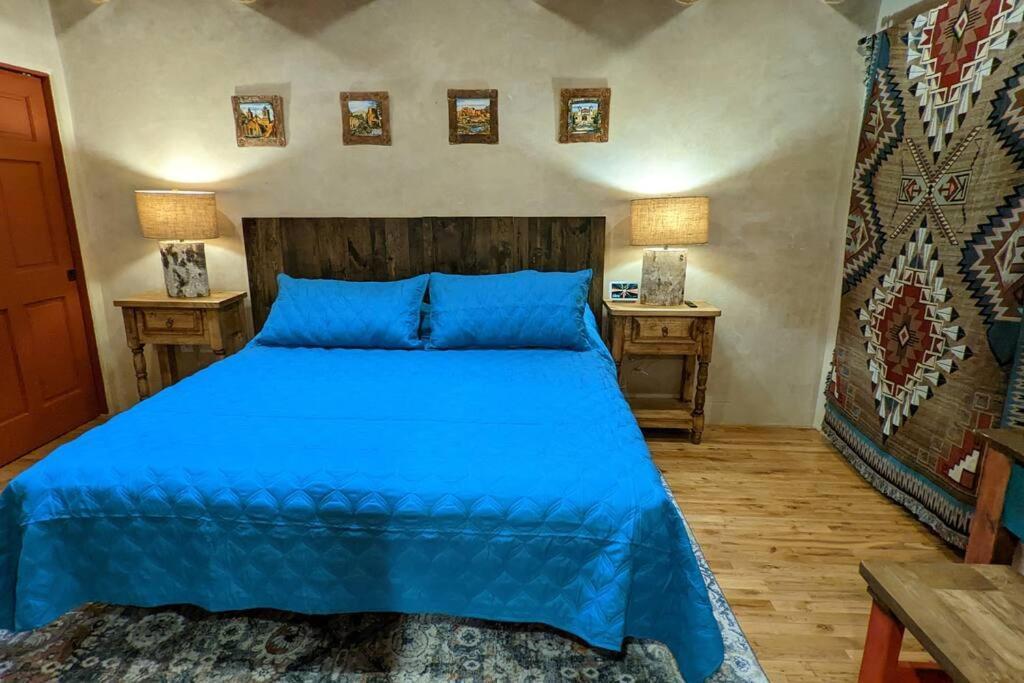 Magical Santa Fe Stay, Minutes From Town Square, Sleeps 4, Includes Free Parking And Outdoor Hot Tub! Ngoại thất bức ảnh